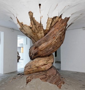 tree-sculpture-henrique-oliveira